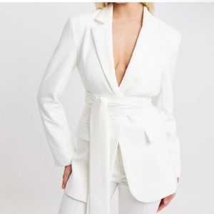 NWT BOA Classic Blazer with Belt